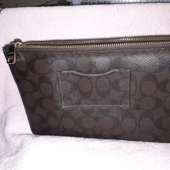 COACH - Men's ID Wallet - (Strap Not Inclulded) - Picture 5 of 8